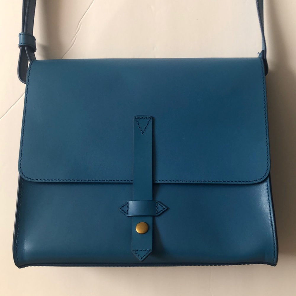 NEW IIIBeCa by Joy Gryson Gorgeous Blue Crossbody/Shoulder Bag